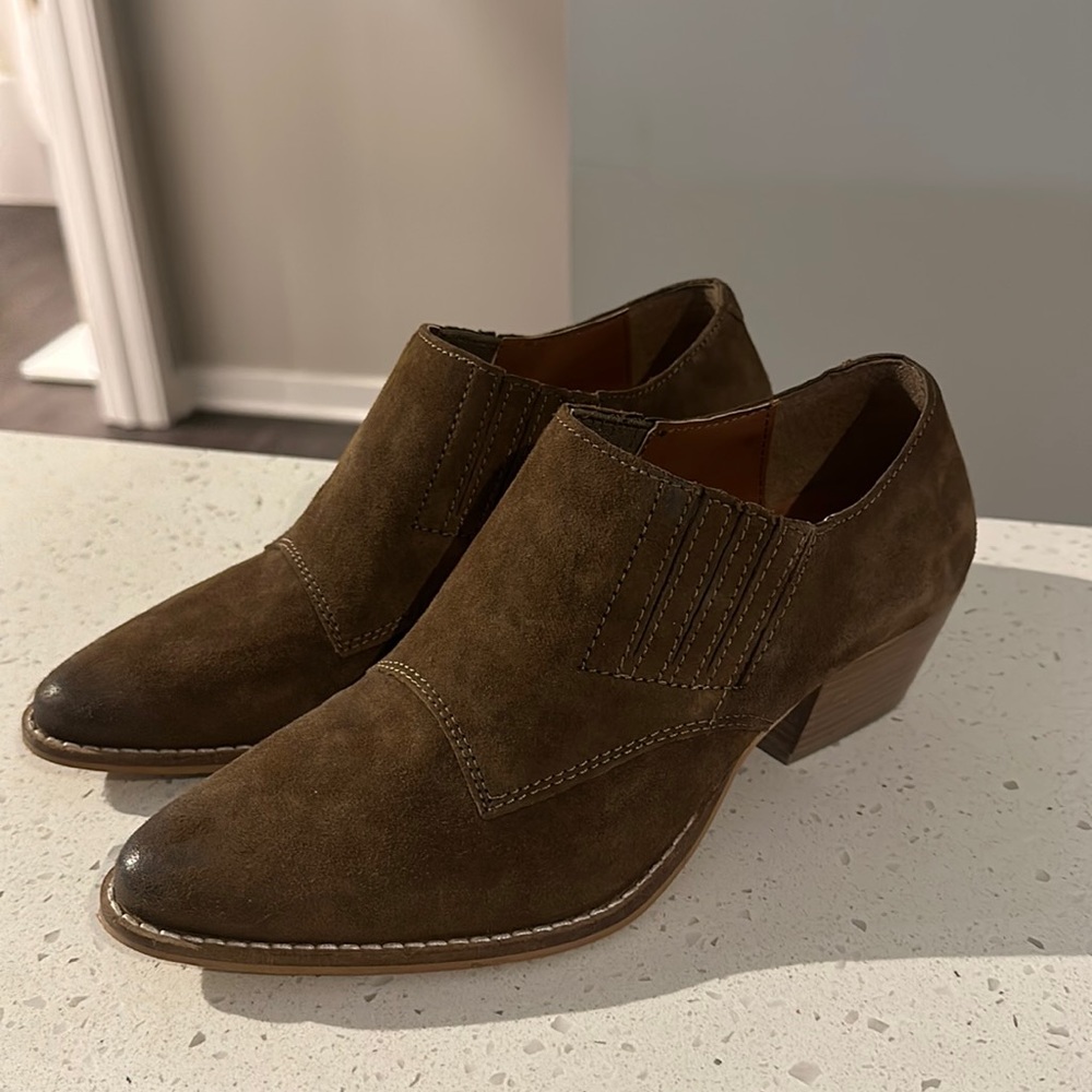 Women’s mules